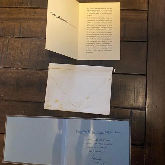 Royal Doulton Virginals Royal Doulton Lady Musicians - Picture 16 of 16